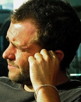 Alberto Álvarez as El Guionista