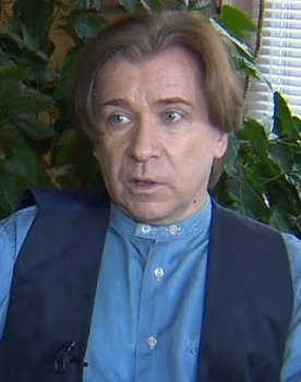 Клуб первых жён