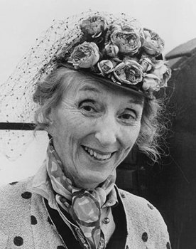 Marjorie Eaton as Zia Lola