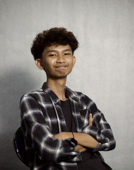 Muhammad Dicky Riyadi as Iqdun