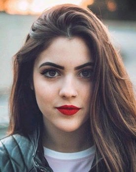 Lucía Bellido as Self