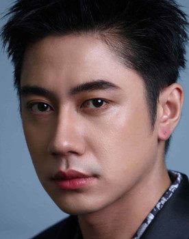 Rachata Hampanont as Tawan / Rawi