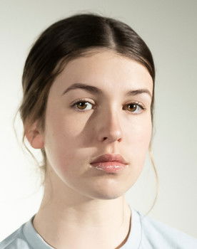 Olivia Riddell as Best Friend