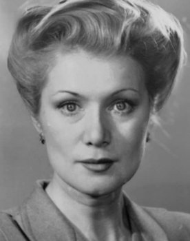 Anna Tveleneva as Galina Semyonovna
