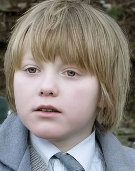 Felix Cruickshank Øverli as Tobias