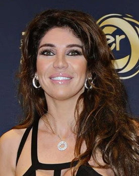 Melisa Schaufeli as Self