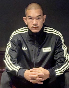 Pongpat Pathumsuwan as Man