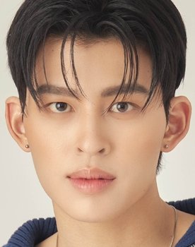 ณราวิชญ์ เลิศรัตน์โกมุสภ์