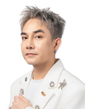 Phạm Khánh Hưng as Self