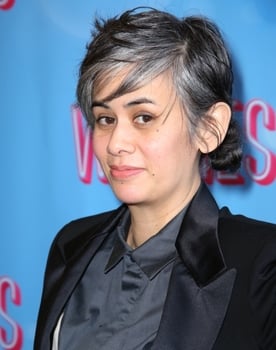 Suttirat Anne Larlarb as 