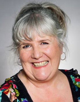 Jane Cox as Lisa Clegg