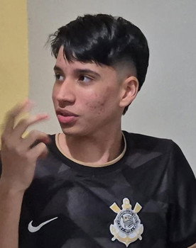 Micael Pinatti as O Trabalhador