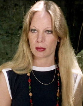 Aida Gouveia as Aida Moret