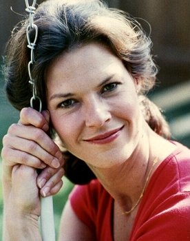 JoBeth Williams Photo