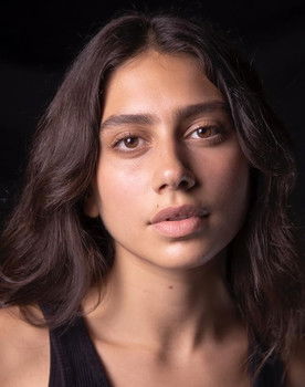 Salma Malhas as Zein