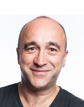 George Kapiniaris as Memo