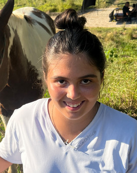 Fernanda Freire as Irmã