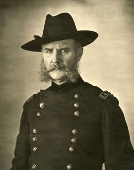 Clarence Geldart as Doctor