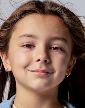 Mila Rigaudon as Rachel