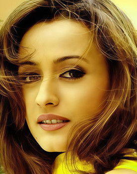 Namrata Shirodkar as Sonu R. Shivalkar (Rohit's mother)