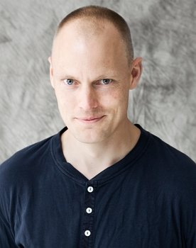 Jacob Tingleff as 