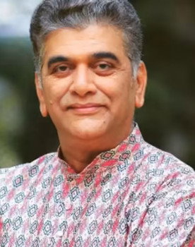 Girish Oak as Kumarrao Thorat