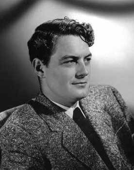 Tim Murdock as Dean Davenport