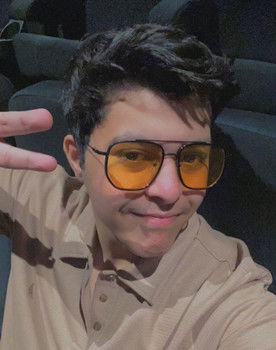 Naser Al-Awni as Narrator