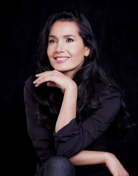 Xilena Aycardi as Juana Mani