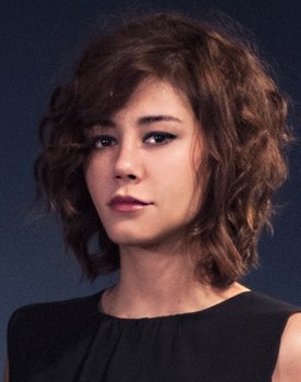 İrem Candar as Yasemin