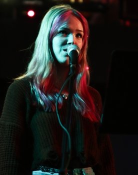 Lizzie Salata as Mary