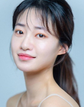 Park Ga-young as Yoo-kyung