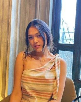 Cindy Nirmala as Caca