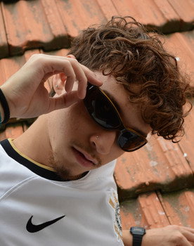 Bernardo Lovitch as Ele mesmo