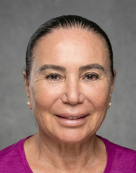 Binnaz Ergin as Nezaket