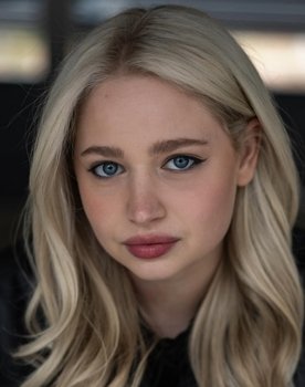 Sarah Kopkin as Olivia