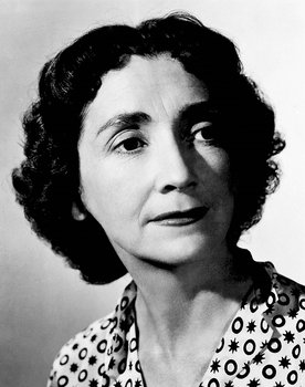Mildred Dunnock as Petey's Grandmother