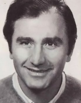 Theodoros Katsadramis as Spyros