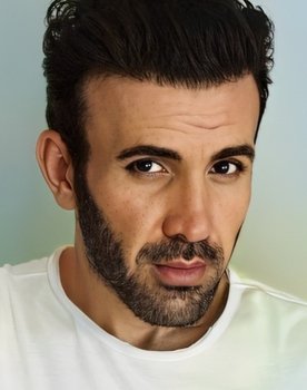 Mehmet Yılmaz Ak as Paul