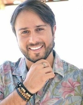 Maurício Ribeiro as Fausto Ramos