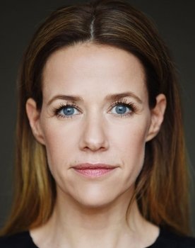 Alexandra Neldel as Anna