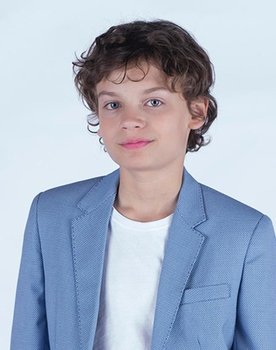 Alan Miranda as Marcos