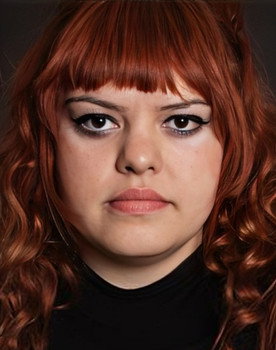 Elif Bestem Taşkömür as Asuman