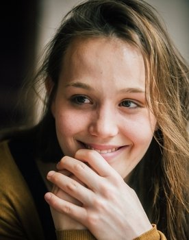 Blanka Mészáros as 