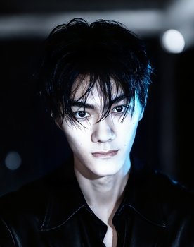 Tonglan Qiu as Matteus