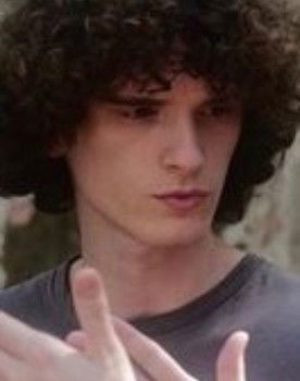 Félix Dutilloy-Liégeois as Félix