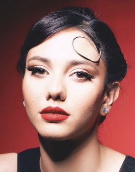 Fəridə Qurbanova as Sona Arablinskaya