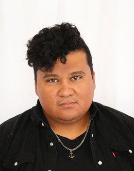 Jorge Bello as Mateo Cardenas