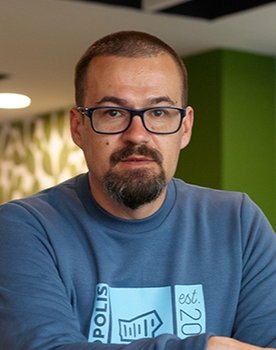 Artyom Usov as Genka