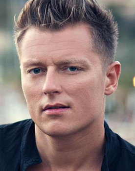 Rafał Brzozowski as Himself - Team "Tytani"